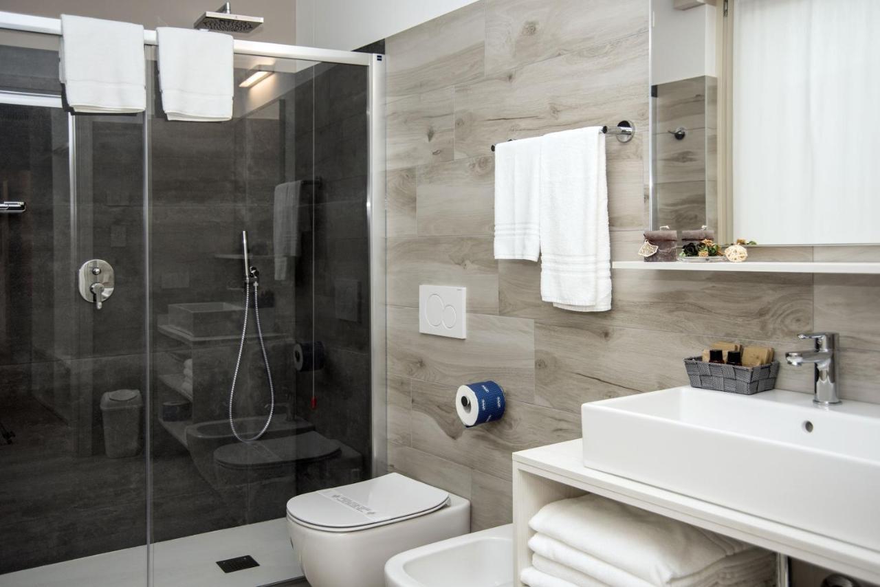 Camelot Appartamenti - Business E Holiday Сан-Мартино-Буон-Альберго Экстерьер фото