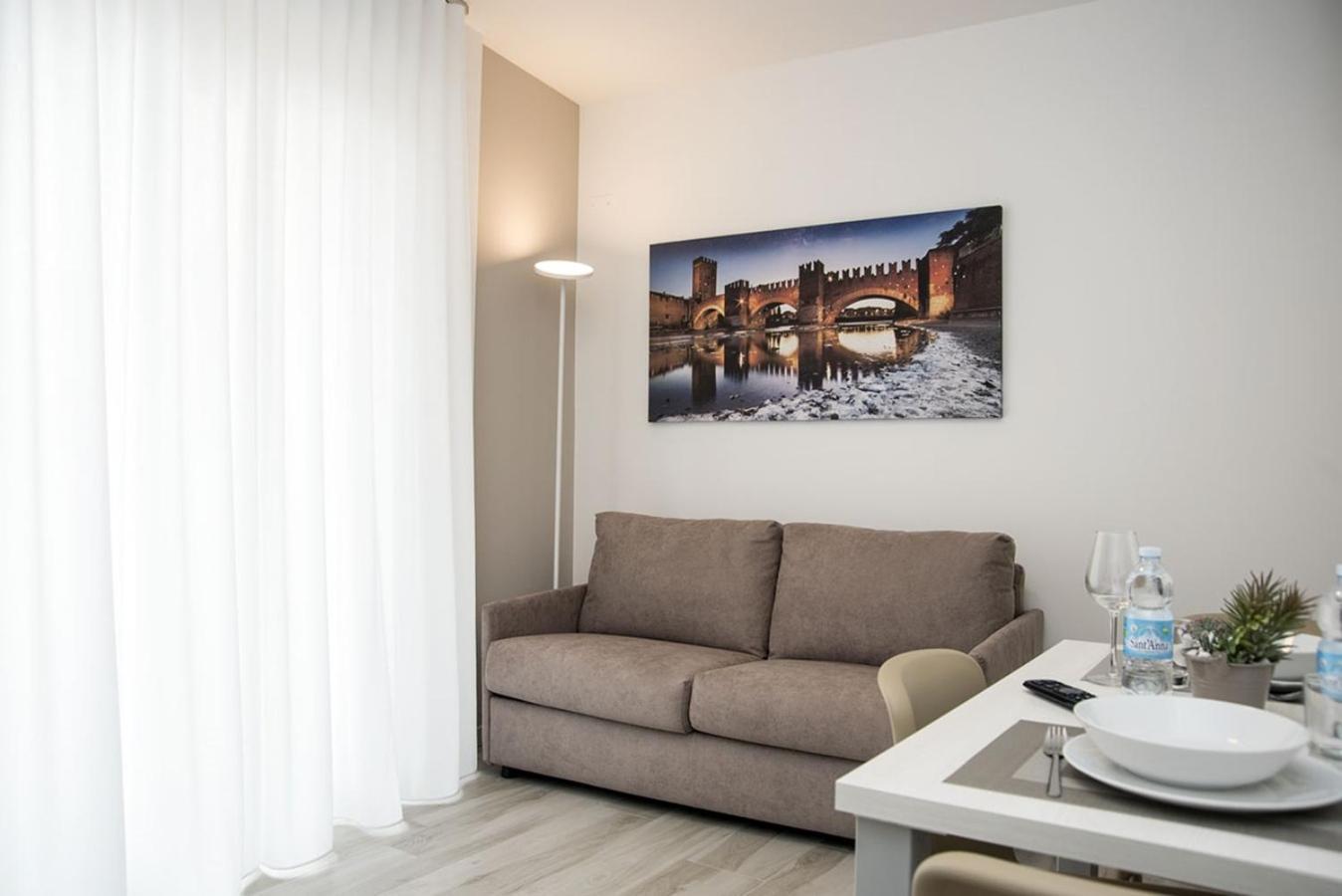 Camelot Appartamenti - Business E Holiday Сан-Мартино-Буон-Альберго Экстерьер фото
