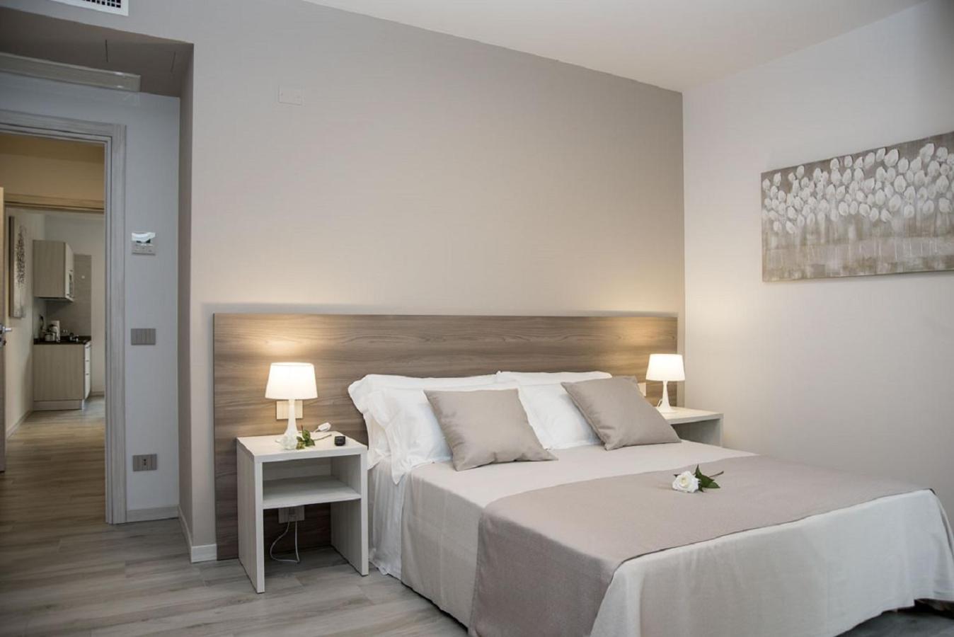 Camelot Appartamenti - Business E Holiday Сан-Мартино-Буон-Альберго Экстерьер фото